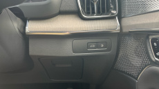 Volvo XC90 2.0 T8 PHEV Ultra Dark 5dr AWD Geartronic Estate